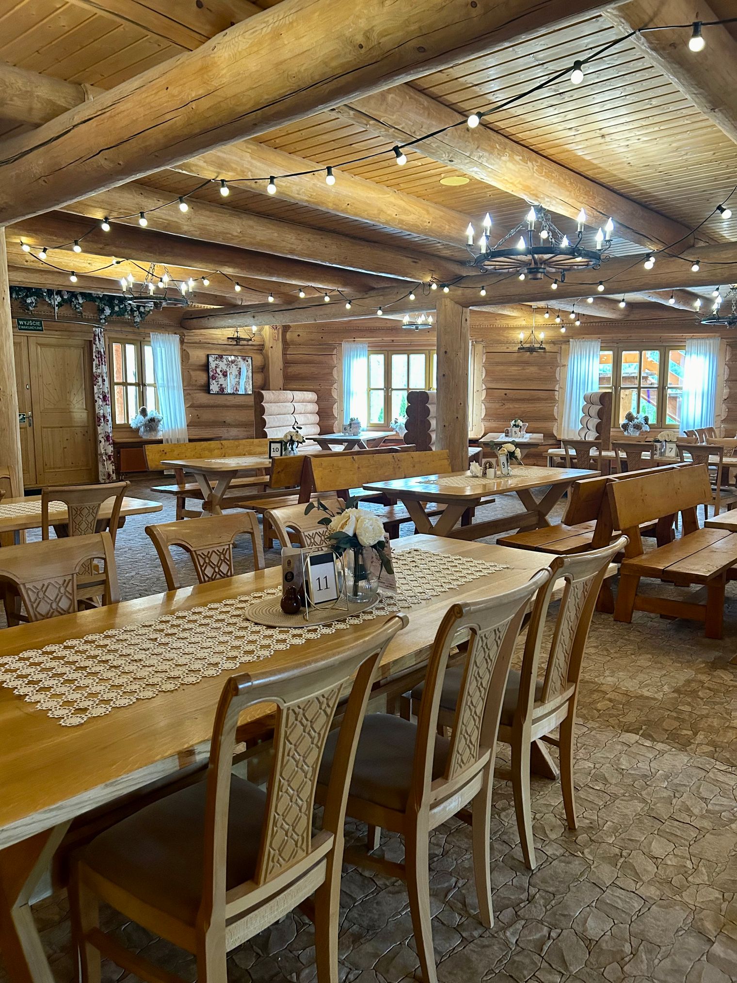Browary Gielniowskie - Wnętrze restauracji 1